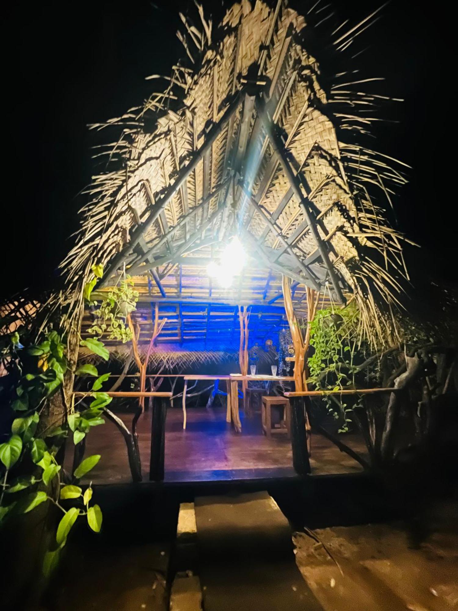 Chika'S Place River View Udawalawa Удавалаве Екстериор снимка